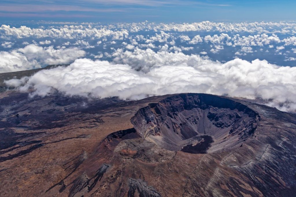 Volcan du piton de la Fournaise vu du ciel